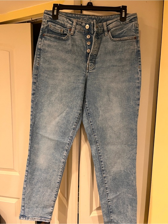 Old Navy Denim - Old navy Light Wash Women’s Jeans - Classic High-Rise Button Fly
